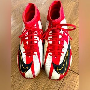 Nike Mercurial Superfly cleats size 6.5, fair condition, slight wear